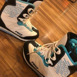 Roxy Snowboarding boots